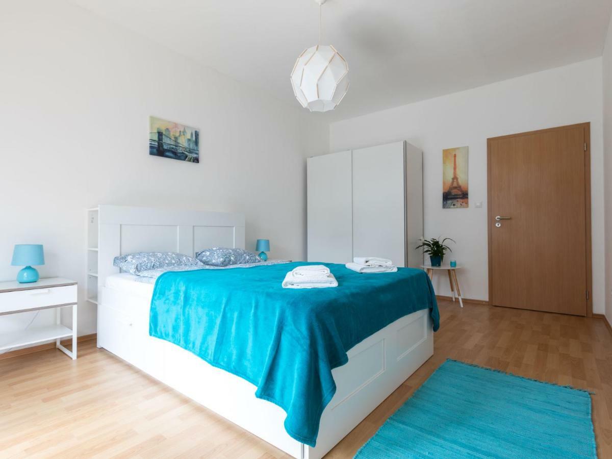 Spacious Apartment In The Old Town Of Bratysława Zewnętrze zdjęcie